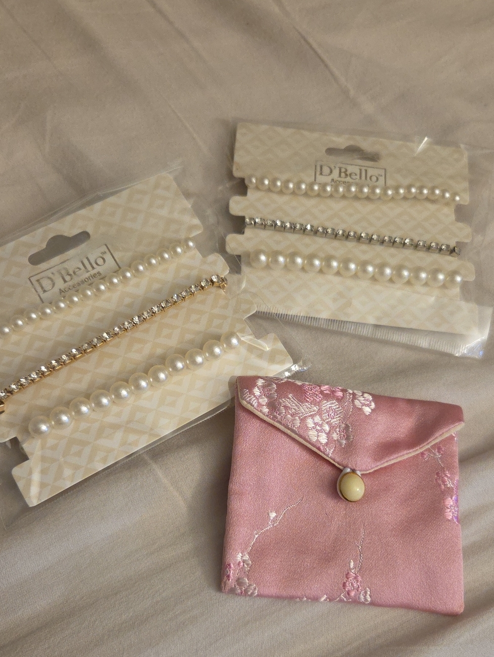 2 Packs White Faux Pearl And Rhinestone Stretch Bracelet Set, Gift Pouch NIP